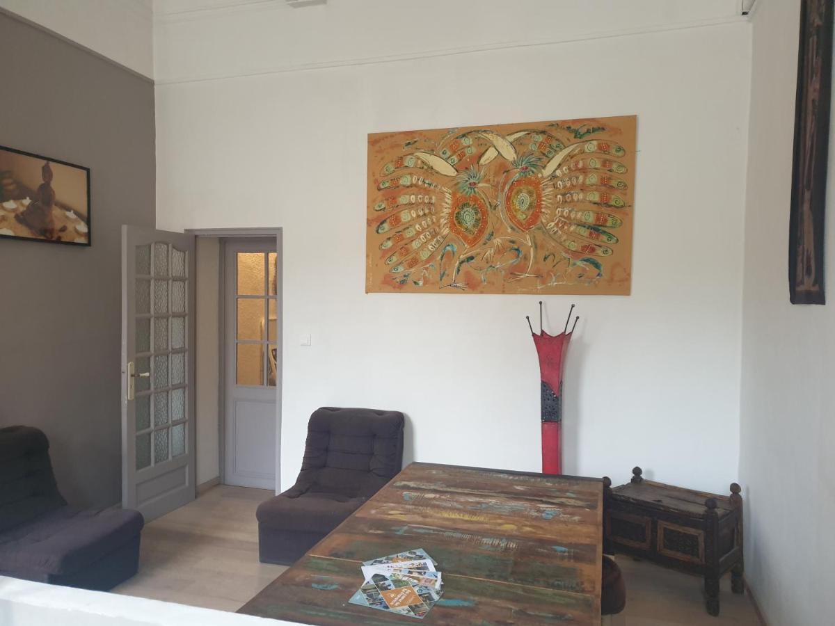 Coeur Village Provencal Apartment